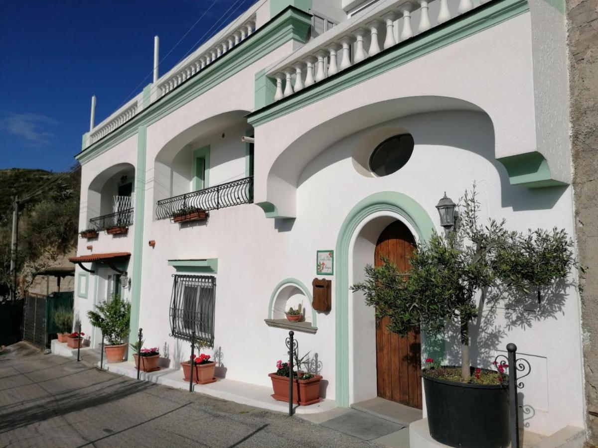 Villa Eleonora, Un Angolo Di Paradiso Ad Ischia Sant'Angelo  Exterior foto